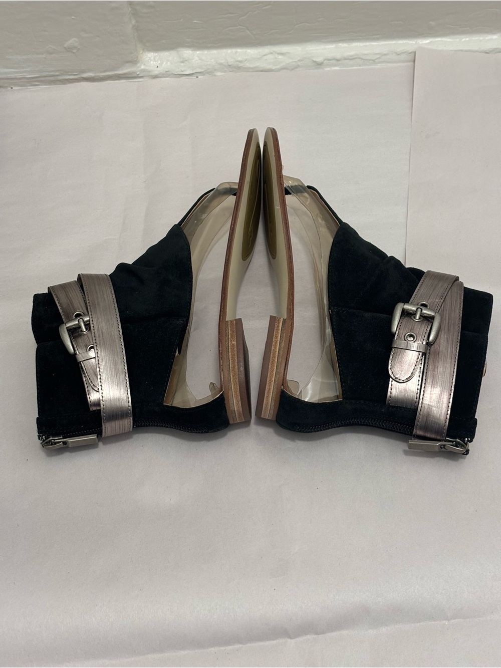 Boutique 9 Women's Black Suede Metallic Wrap Sandals - Picture 3 of 13